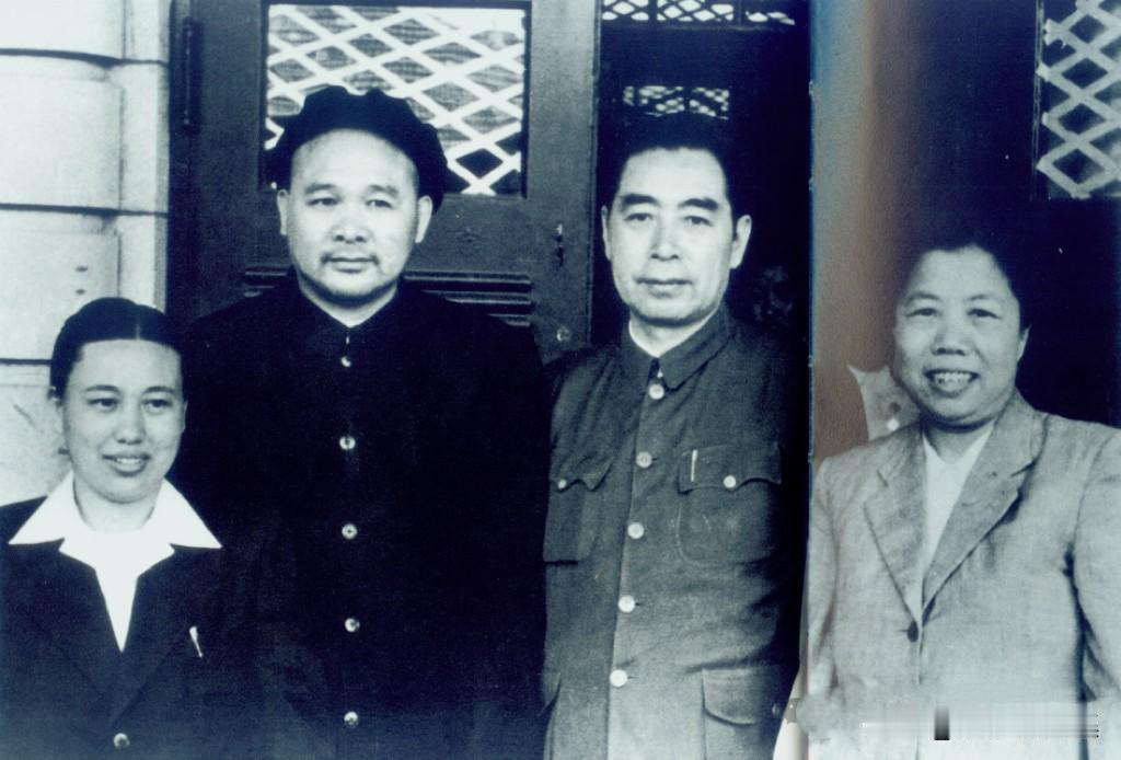 1955年6月，在解放军授衔前夕，正在大连疗养院养病的徐海东得知中央决定授予他大