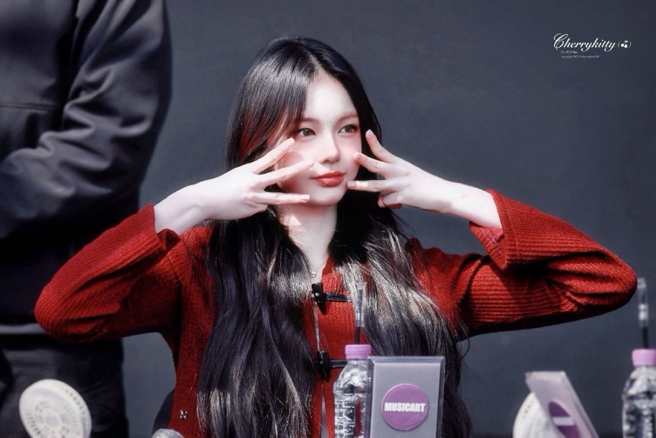 📢ian站姐p图太过分了吧 都要变成文俊辉了 ​​​