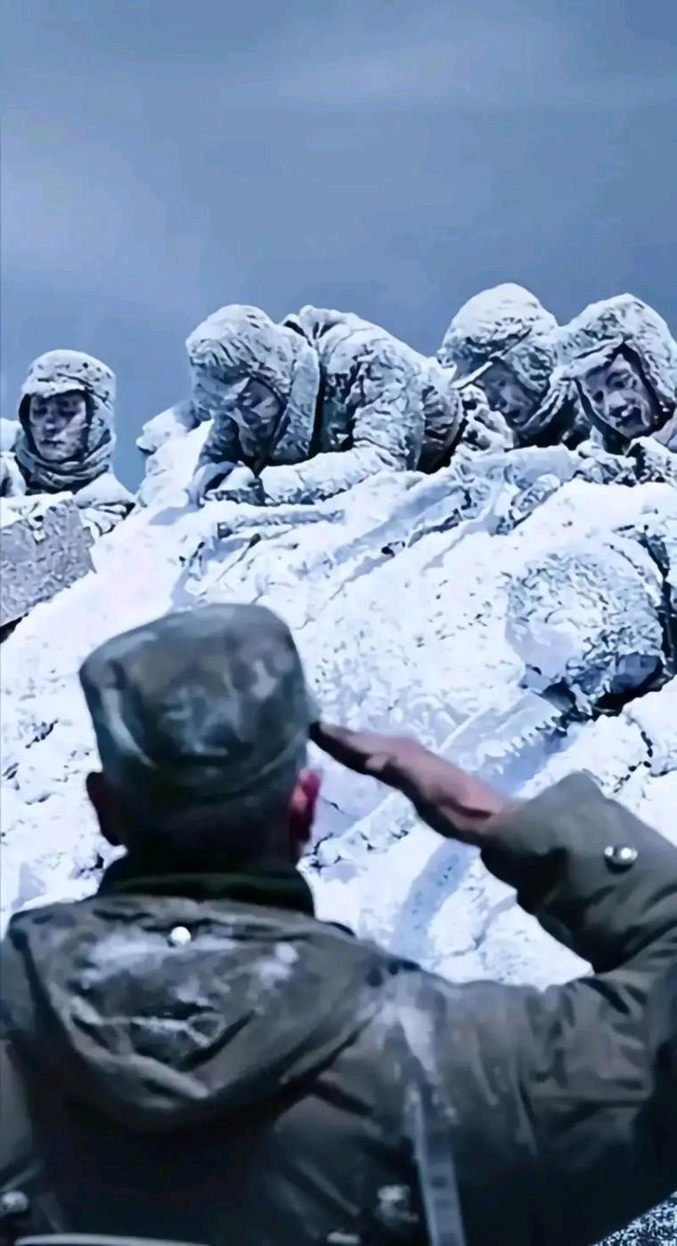 1950年长津湖，三个连冻成“冰雕连”。唯独178团5连全员存活，凭啥？25岁连