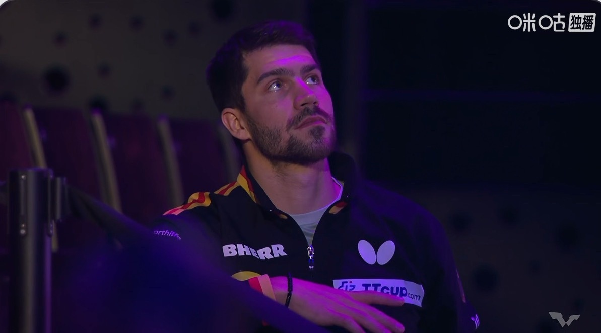 小弗不热身了 来看热闹来了[doge] ​​​