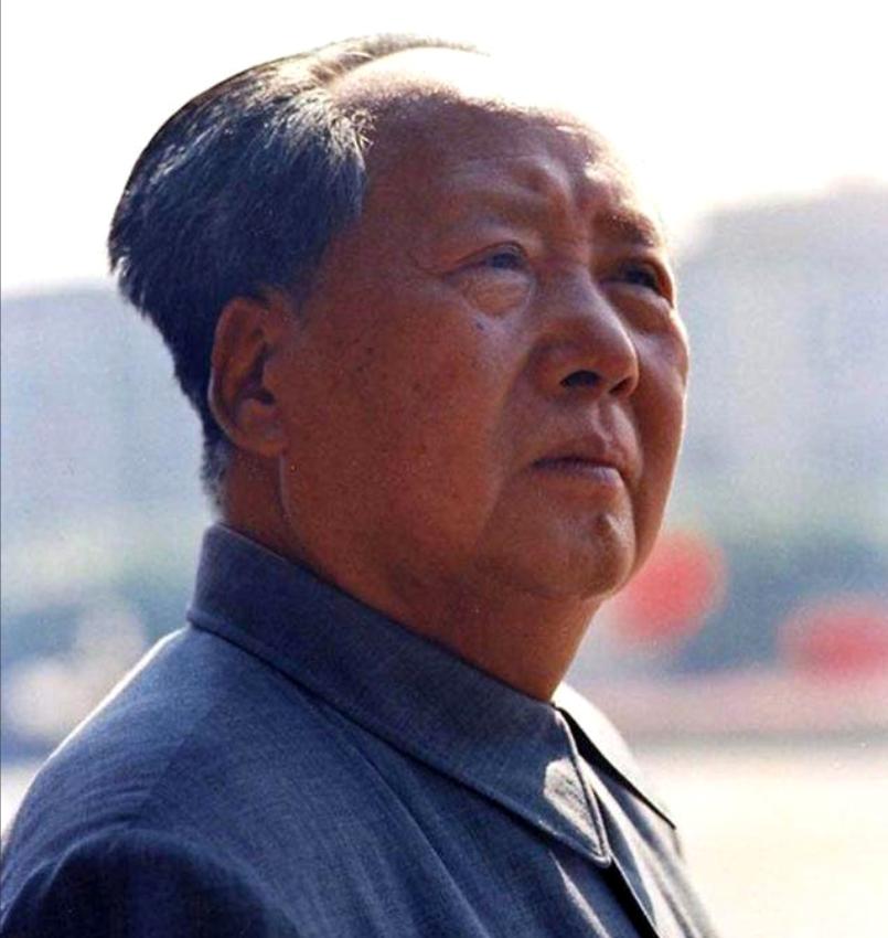 毛主席的三大遗憾：第一，没见到祖国统一。第二，大儿子不到 30 岁就牺牲了。第三