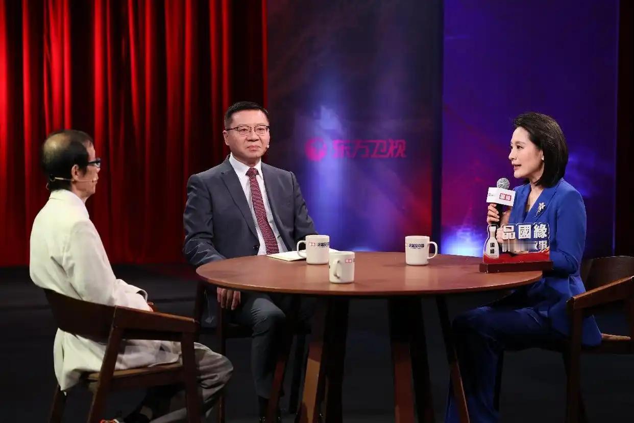 中美这回是真悟到根上了，美国发现，把中国从全球体系里一脚踢出去，美元霸权加上芯片
