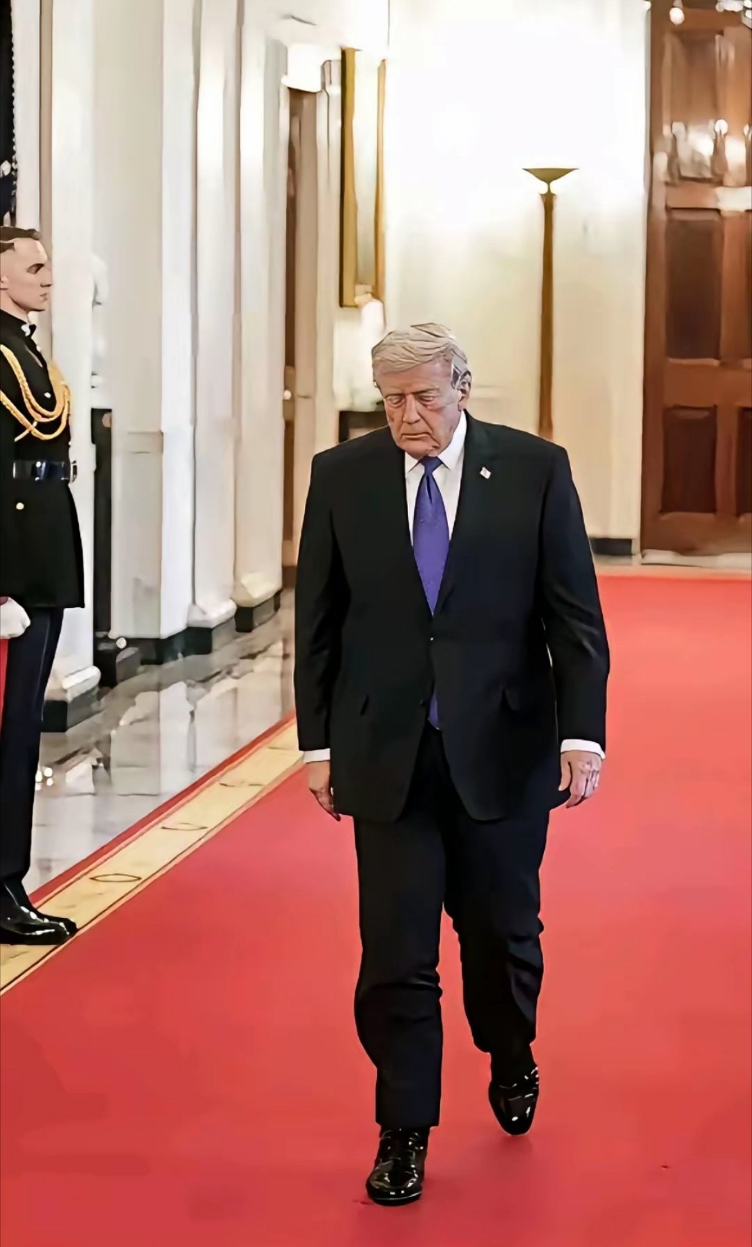 感觉自从特朗普决定协助以色列对伊朗开战后，他的精气神已经在逐渐消耗殆尽！ 