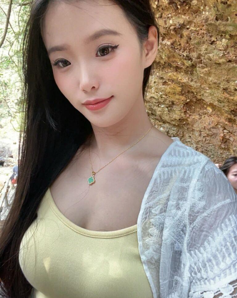 珍惜当下，便是最好的选择

人生这条路，站在每一个岔路口，我们都曾反复纠结、苦苦