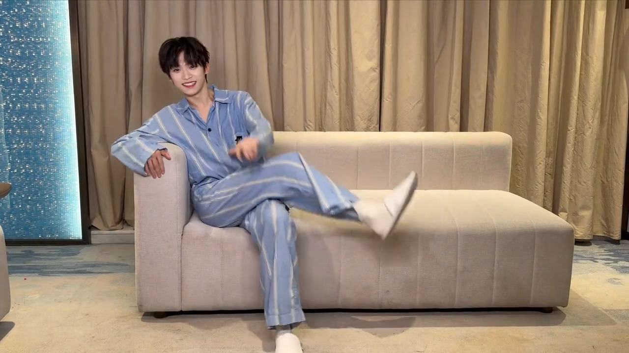 穿睡衣转场太勾引啦 抽象这一块完全拿捏 这个小梓渝好萌啊😍 