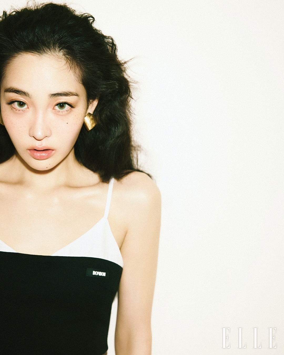 金敏荷 ELLE korea 虽说推崇多样化美 但是瘦了确实质感不一样了… 