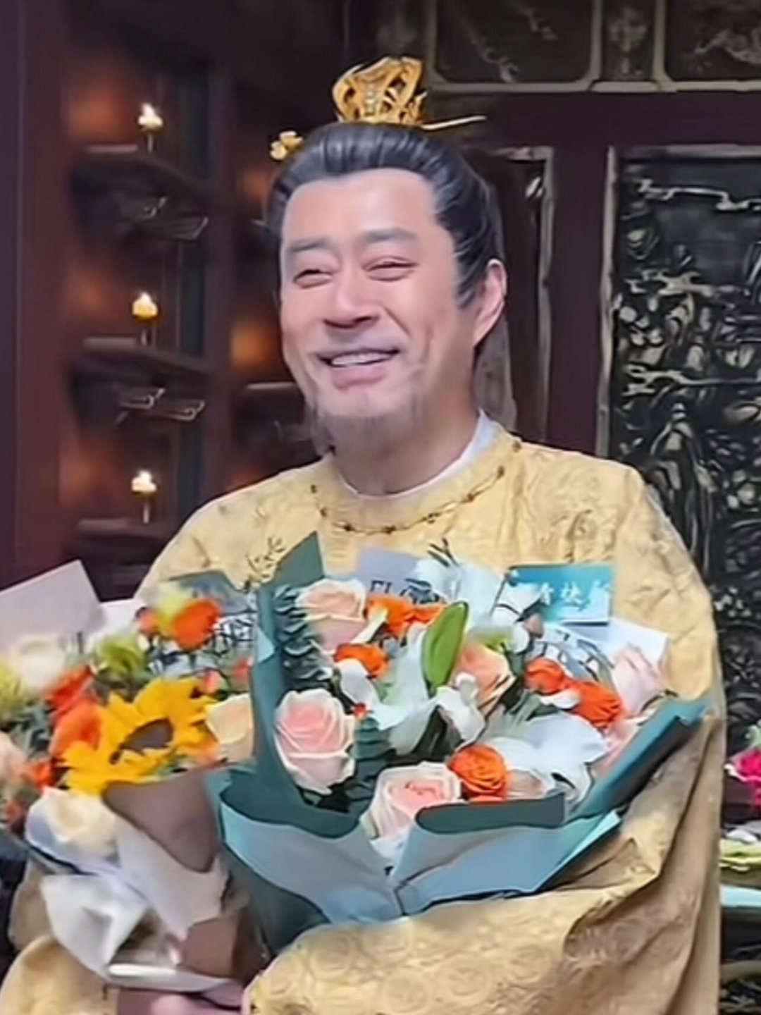 盛家如今可真是一朝龙在天我什么时候才能不管盛家的事儿啊！红狼如今也是出息了，直接