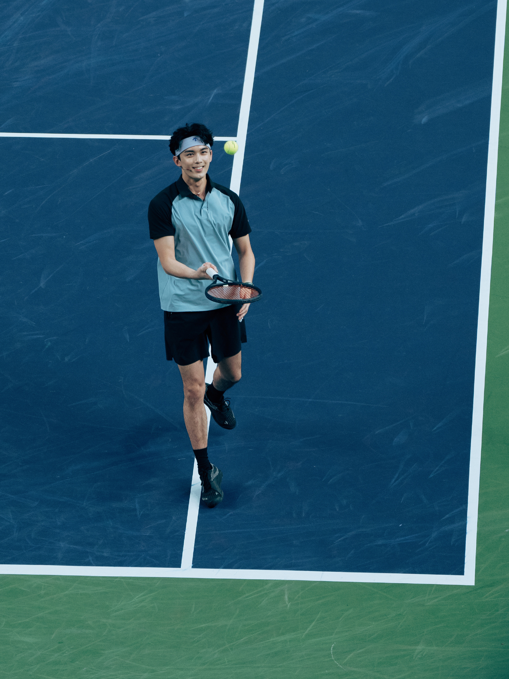 吴磊 男人穿运动服是最帅的超A运动男主下一秒就要冲出屏幕了吧！ ​​​