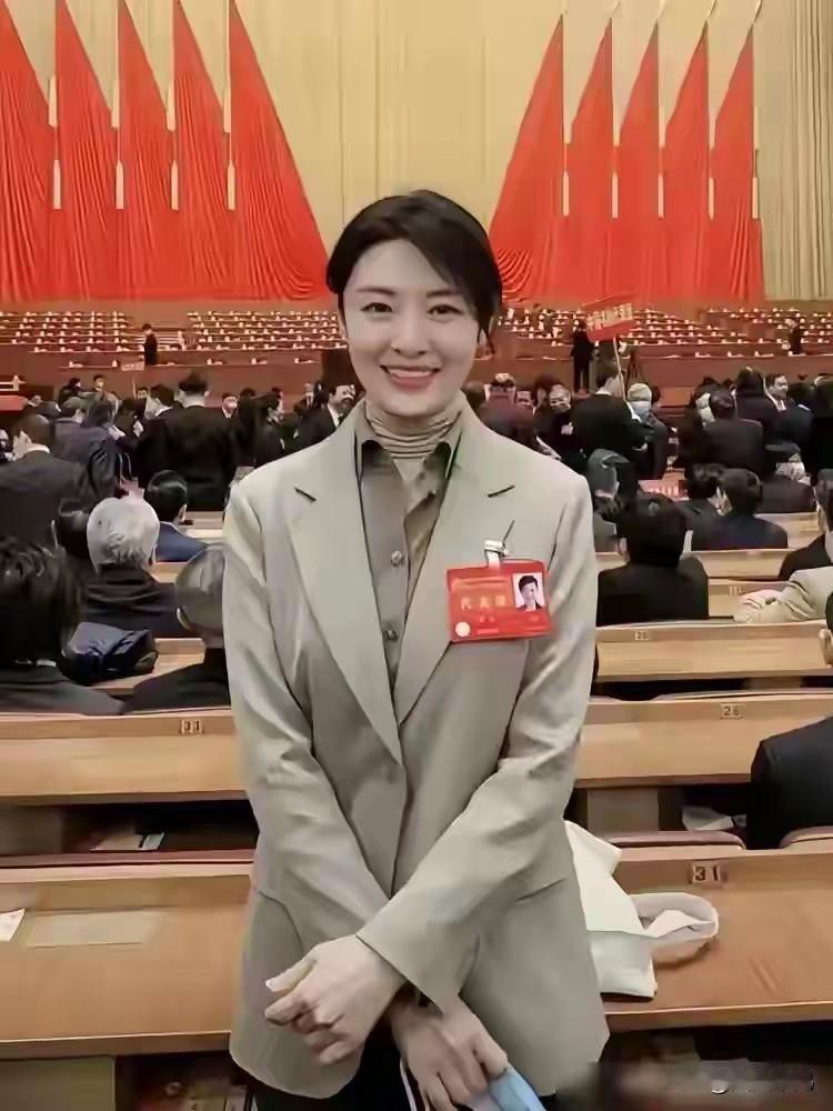 美了一辈子的女神，现在更是大人物