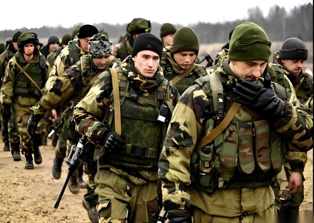 聊聊俄罗斯，很多人至今没想明白一个问题。
一场原本以为几周就能收工的行动，怎么会