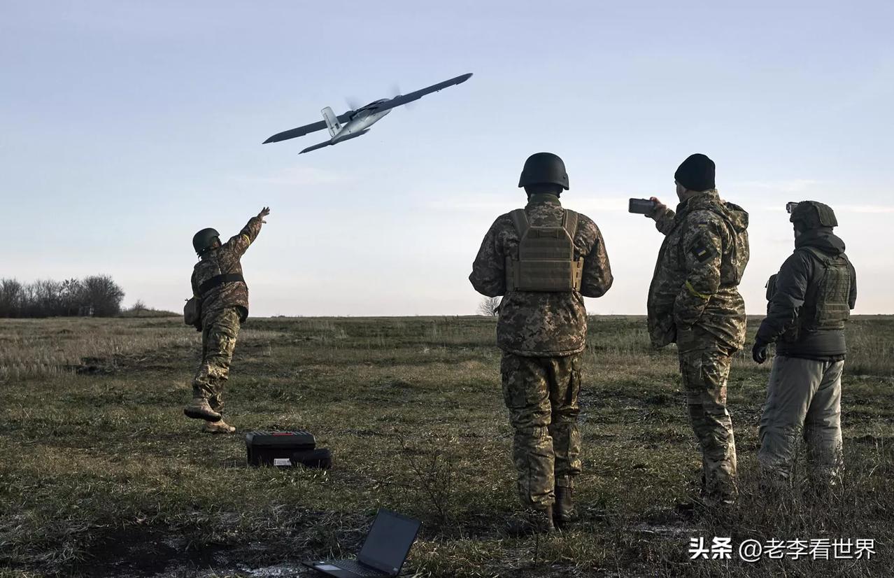 【德乌合资军火商宣布向乌军交付首批战术无人机】
柏林时间2026年4月1日，德国