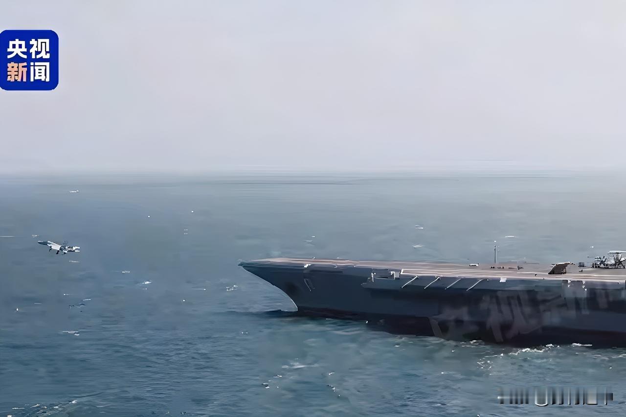 12月17日早间，台防务部门发布消息称，解放军福建舰于12月16日航经台湾海峡，