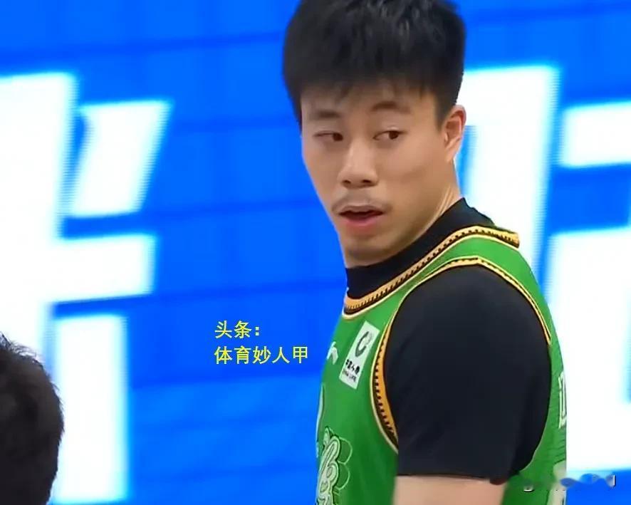 篮球媒体人：张镇麟有可能被交易，告别辽宁队。
上赛季，辽宁队当家球星，CBA第一