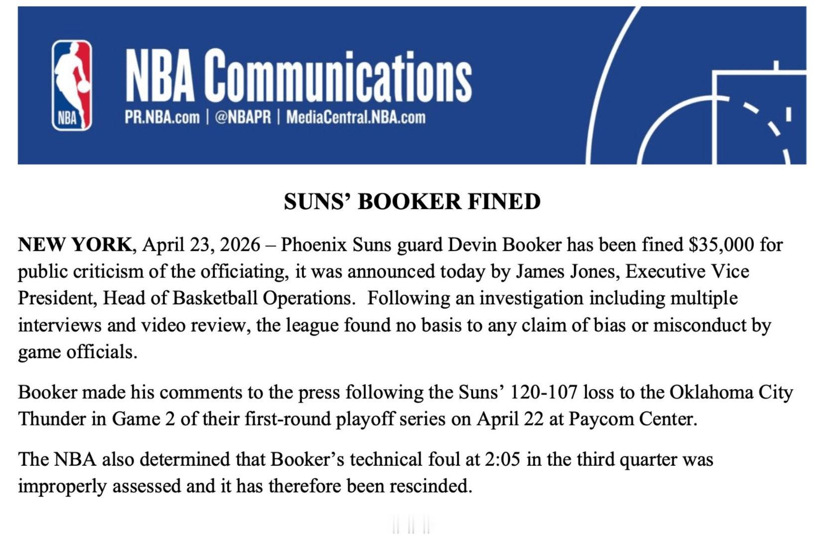 果然啊，NBA官方今日宣布，布克因公开批评裁判被罚款35000美元。此外，NBA