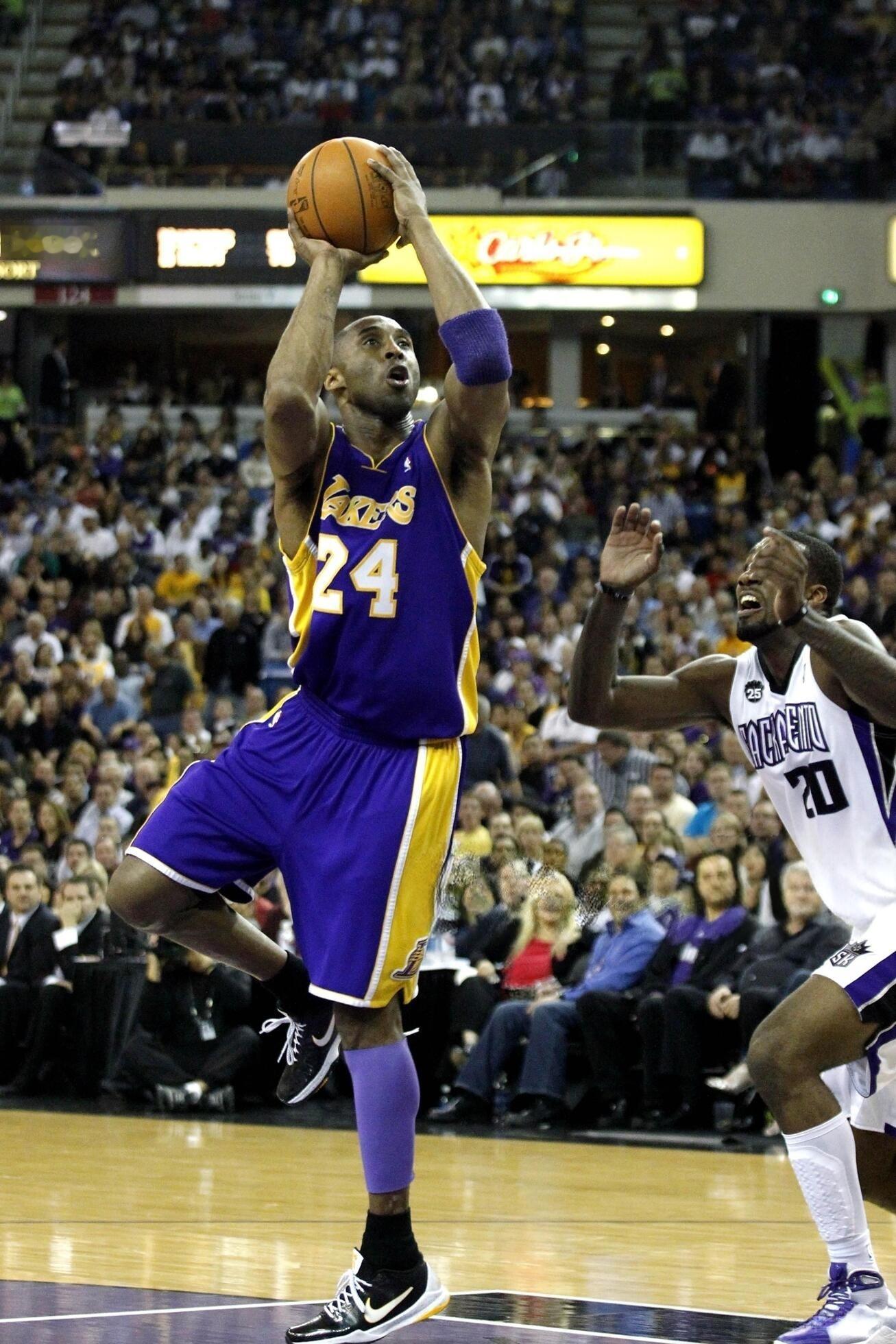 Kobe Bryant  金蛇独立科比