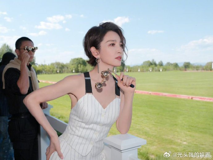 李冰冰鲁豫也有工作焦虑李冰冰鲁豫人类高质量女性灵魂碰撞李冰冰分享被迫暂停事业后的
