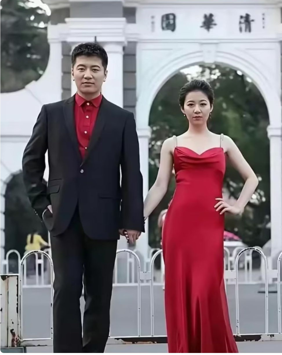 不忍了，张雪峰前女友直播：武亮给张雪峰买个跑步机是除雪机，暗搓搓的火药味太浓烈！