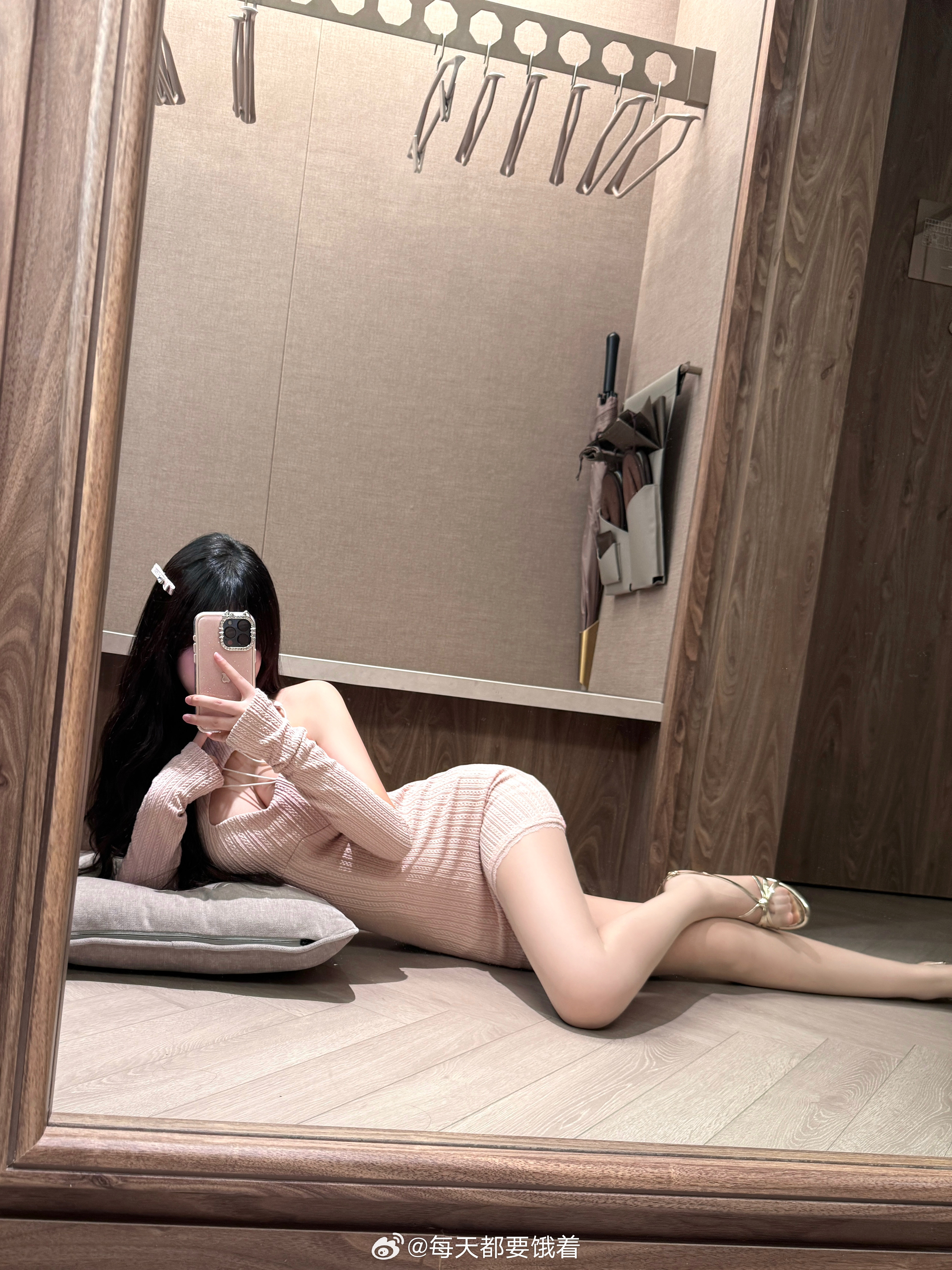 不想看见你身边有比我更可爱的女生   ˙ᯅ· 