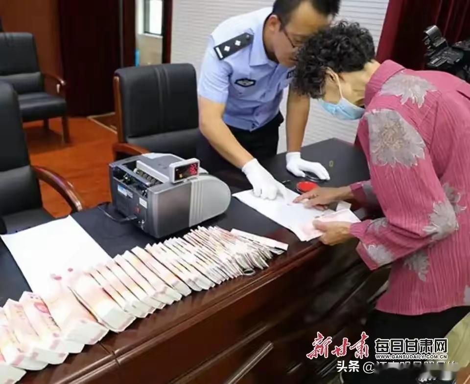 中国富人太有钱，2025年借地下网络向海外转移巨额财富8070亿美元！富人经济移