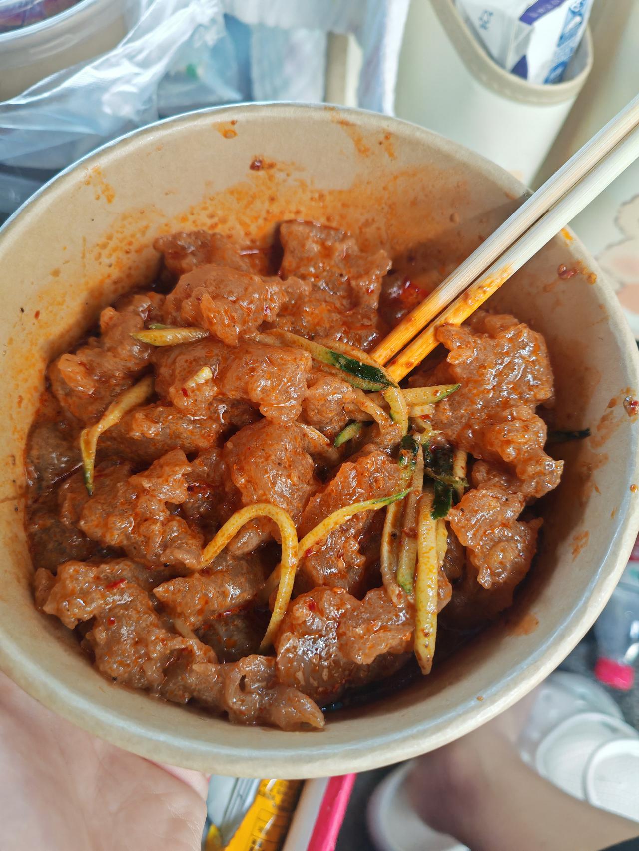 天水呱呱这趟没吃上，吃上了然然也不错😊你有没有什么喜爱的陕西小吃呢?天水美食风