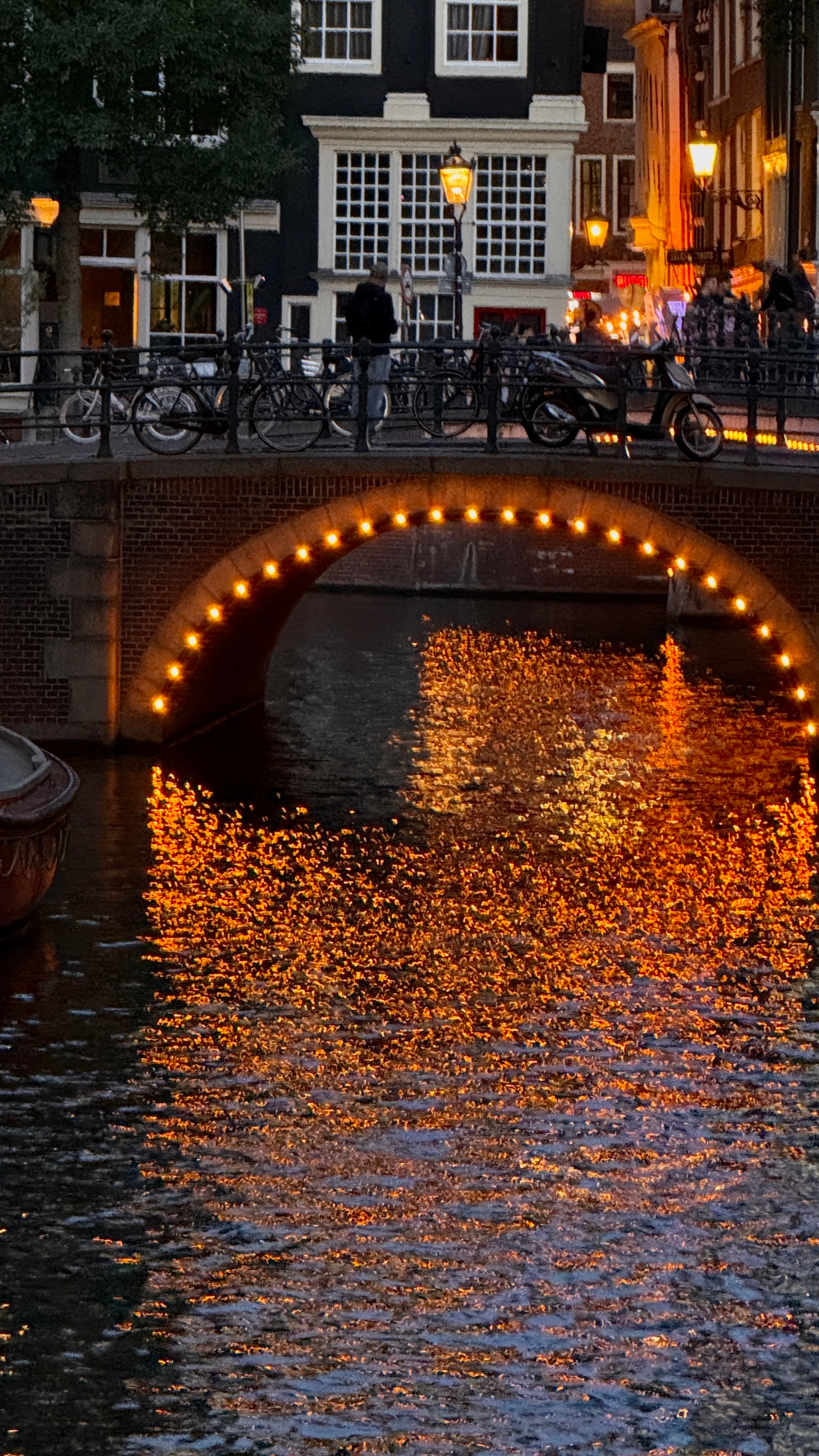 第三次路过阿姆 终于看到了夜景 荷兰·Amsterdam