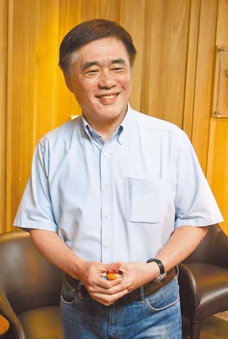 我们举行盛大的仪式纪念抗战胜利，没想到国民党前副主席郝龙斌却不舒服了！他这么一说