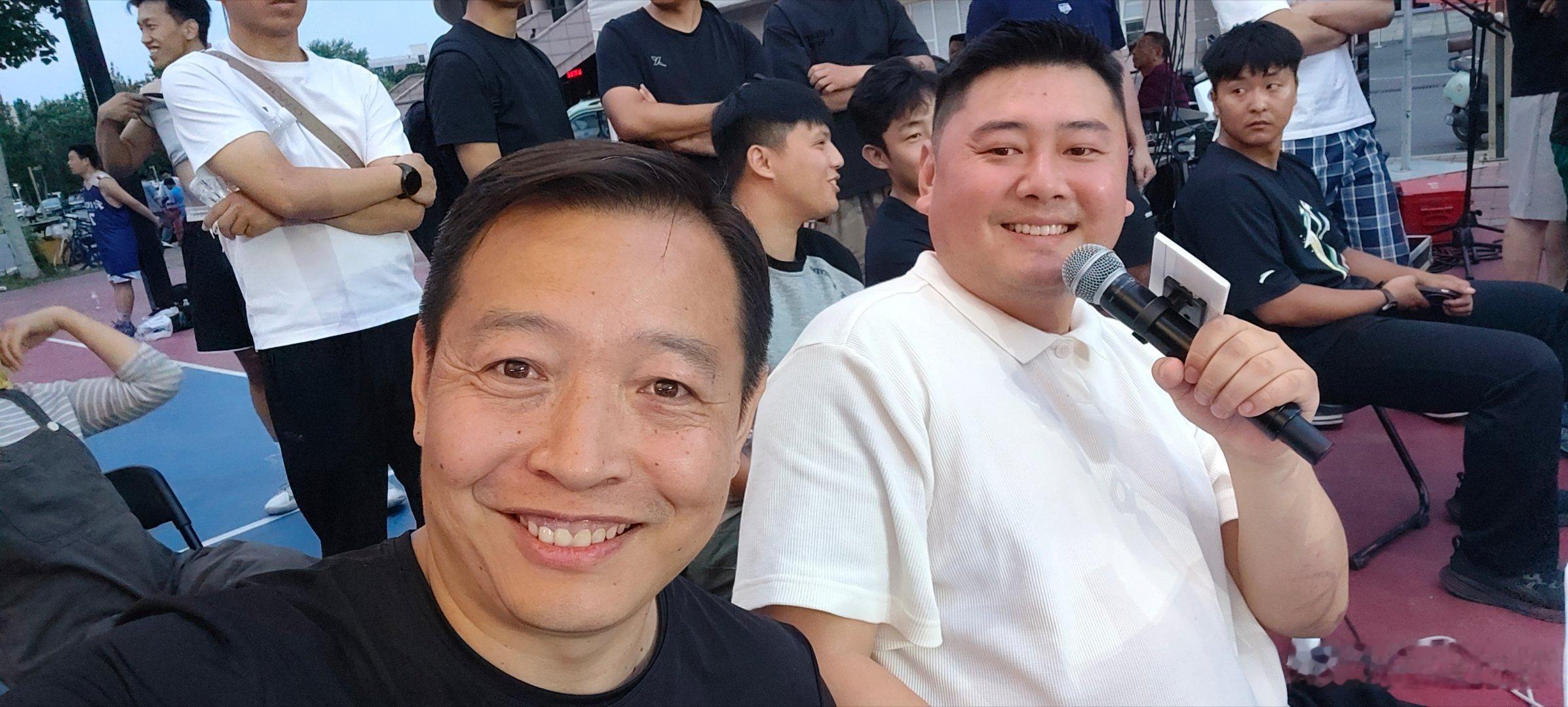 豫篮联赛郑州大学站太燃了河南城市篮球联赛郑大站给到夯豫篮联赛 哈哈哈，俺又参与热