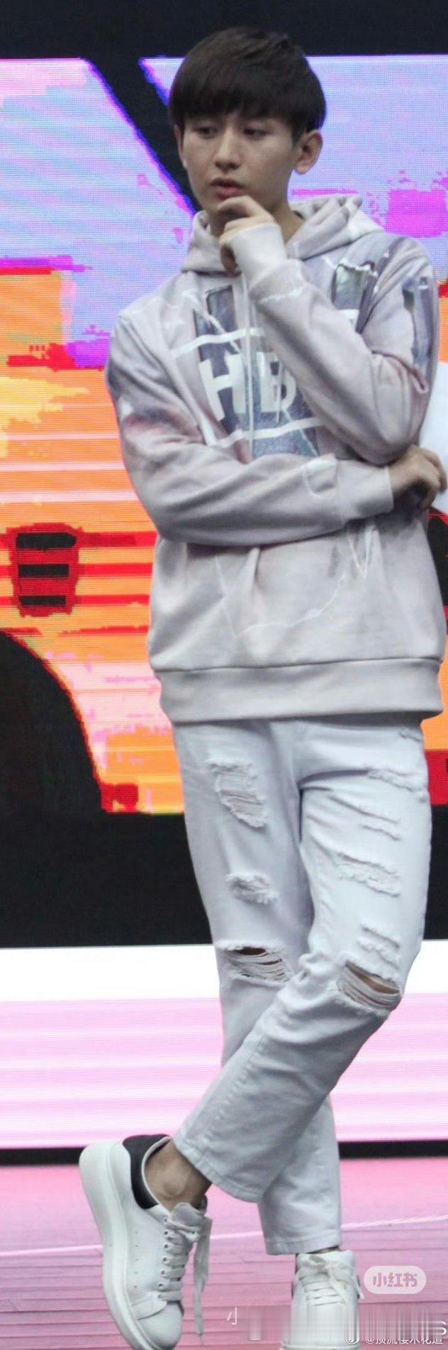 问题来了，窝毅什么时候最帅？或者说什么时候帅过？ 