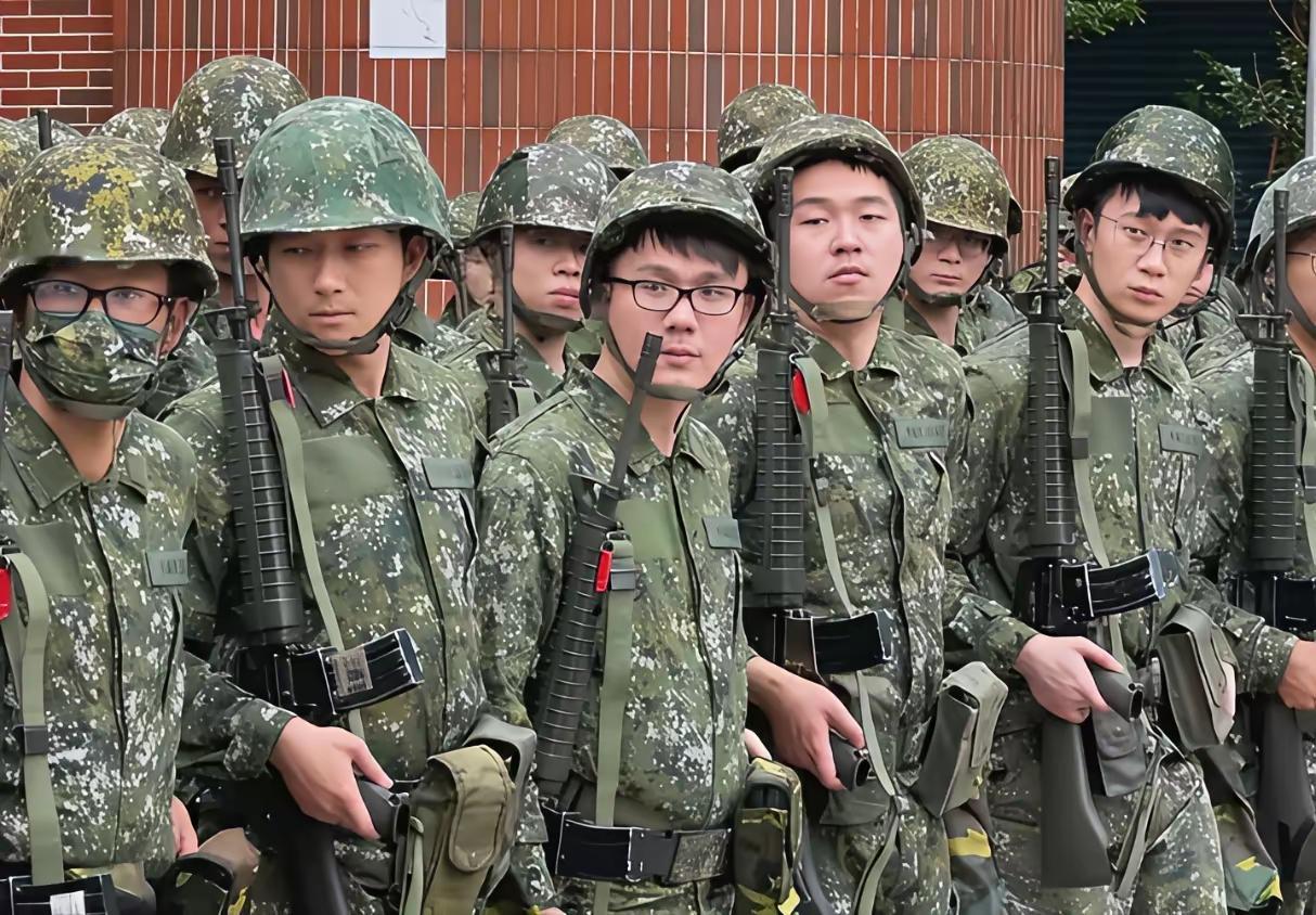 台湾一个士兵的灵魂拷问，让大陆还没动武，民进党当局就先败了，花再多的重金军购又有