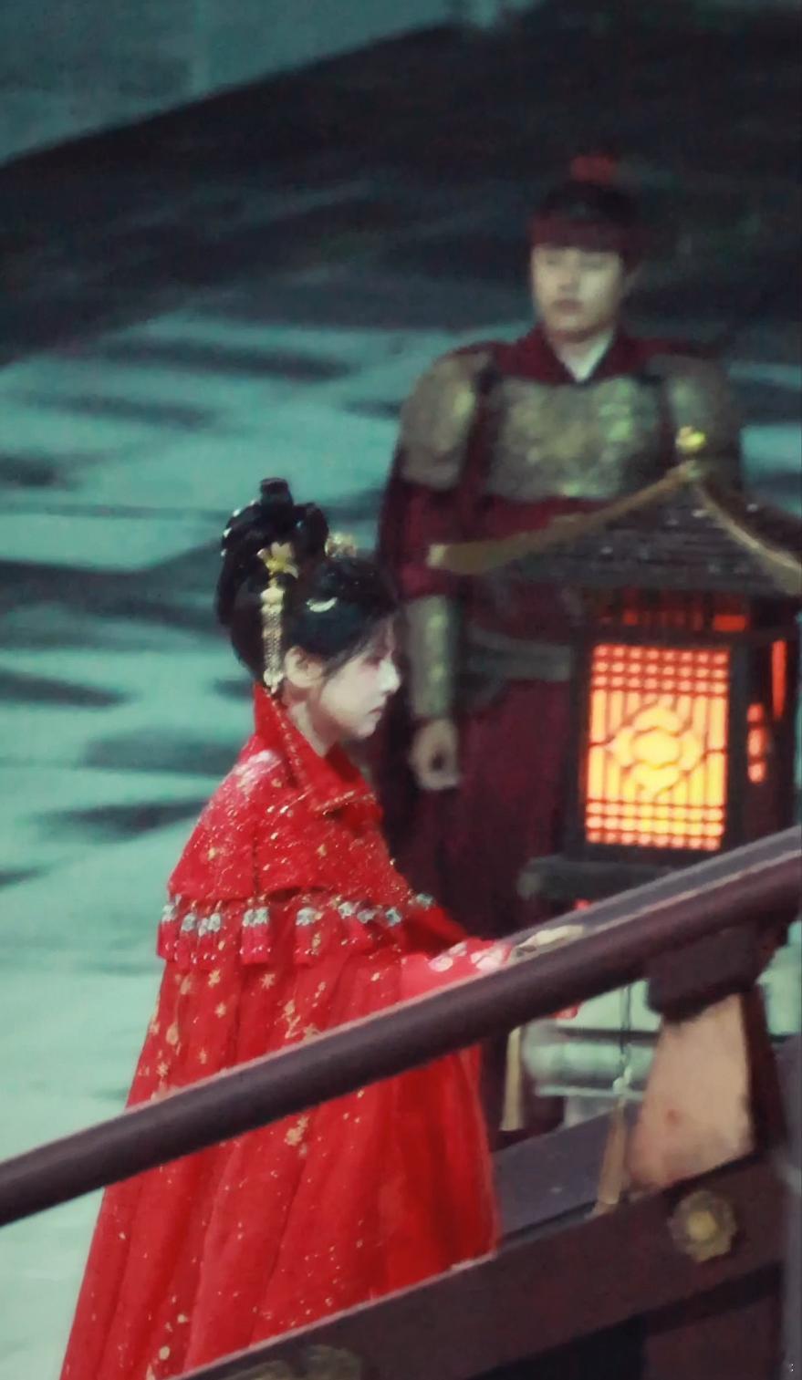 鹤男红衣雪景美到犯规鹤男滕玉意雪中杀疯了 鹤男《攻玉》红衣雪景美到犯规！雪景路透