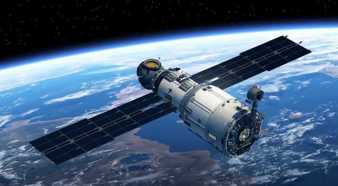 美国GPS坐了几十年的王座，被中国北斗直接掀翻了，50颗卫星原地不动，远程敲代码