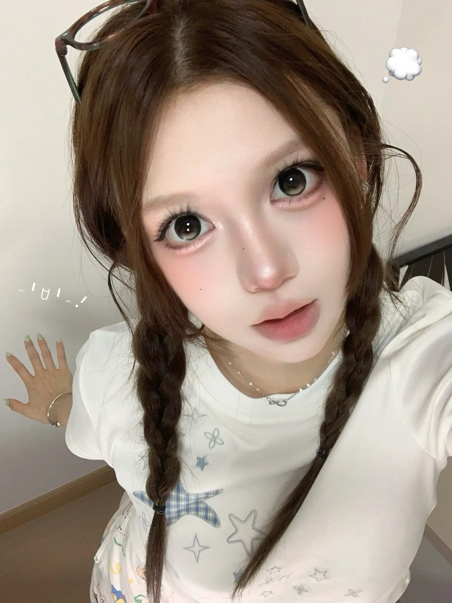 美萌兔系🐰。list～  INTOYOU C1 配蜜橘腮红很妙，清冷...