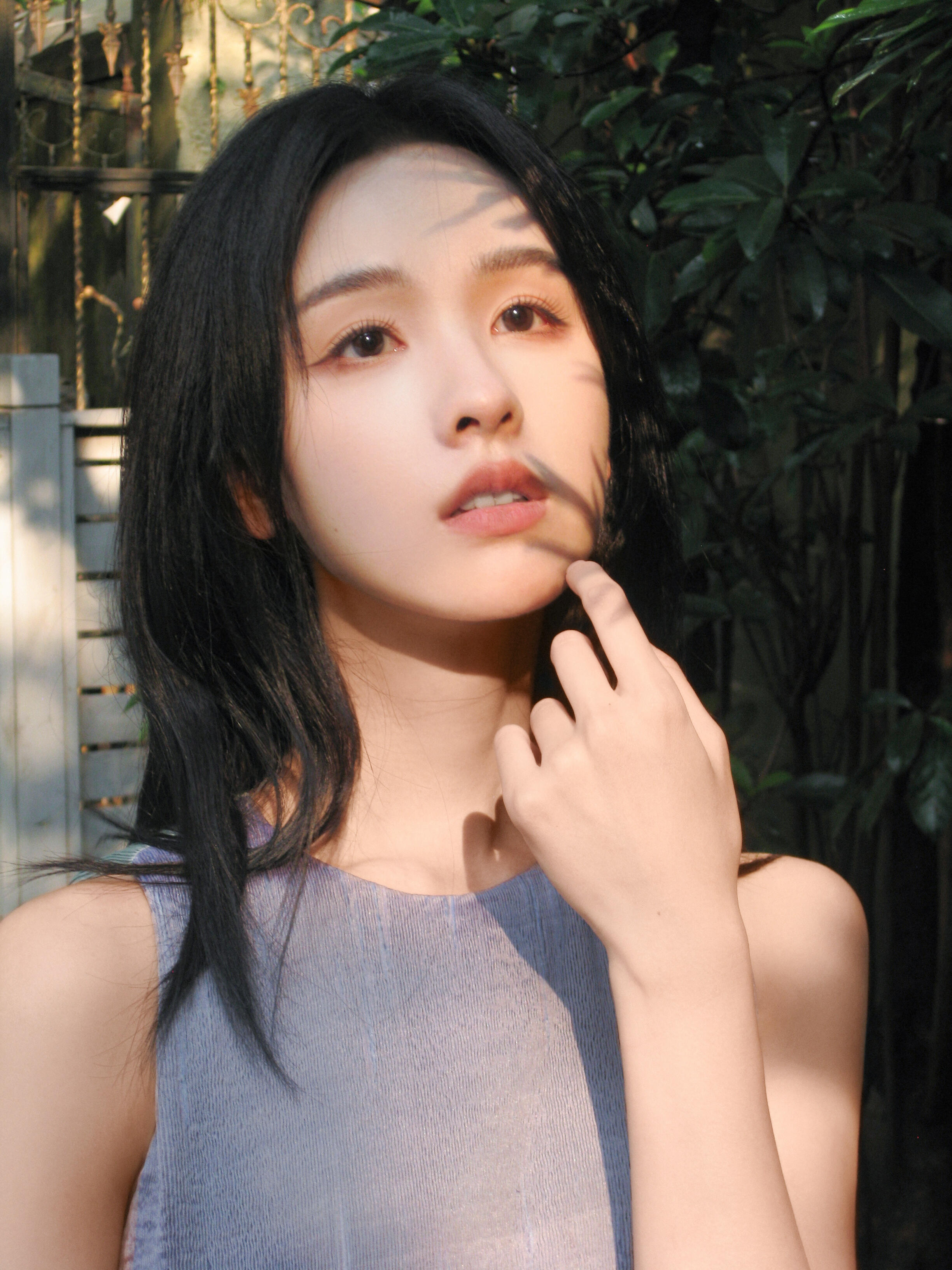 这一套陈都灵很有杀手机器的感觉 