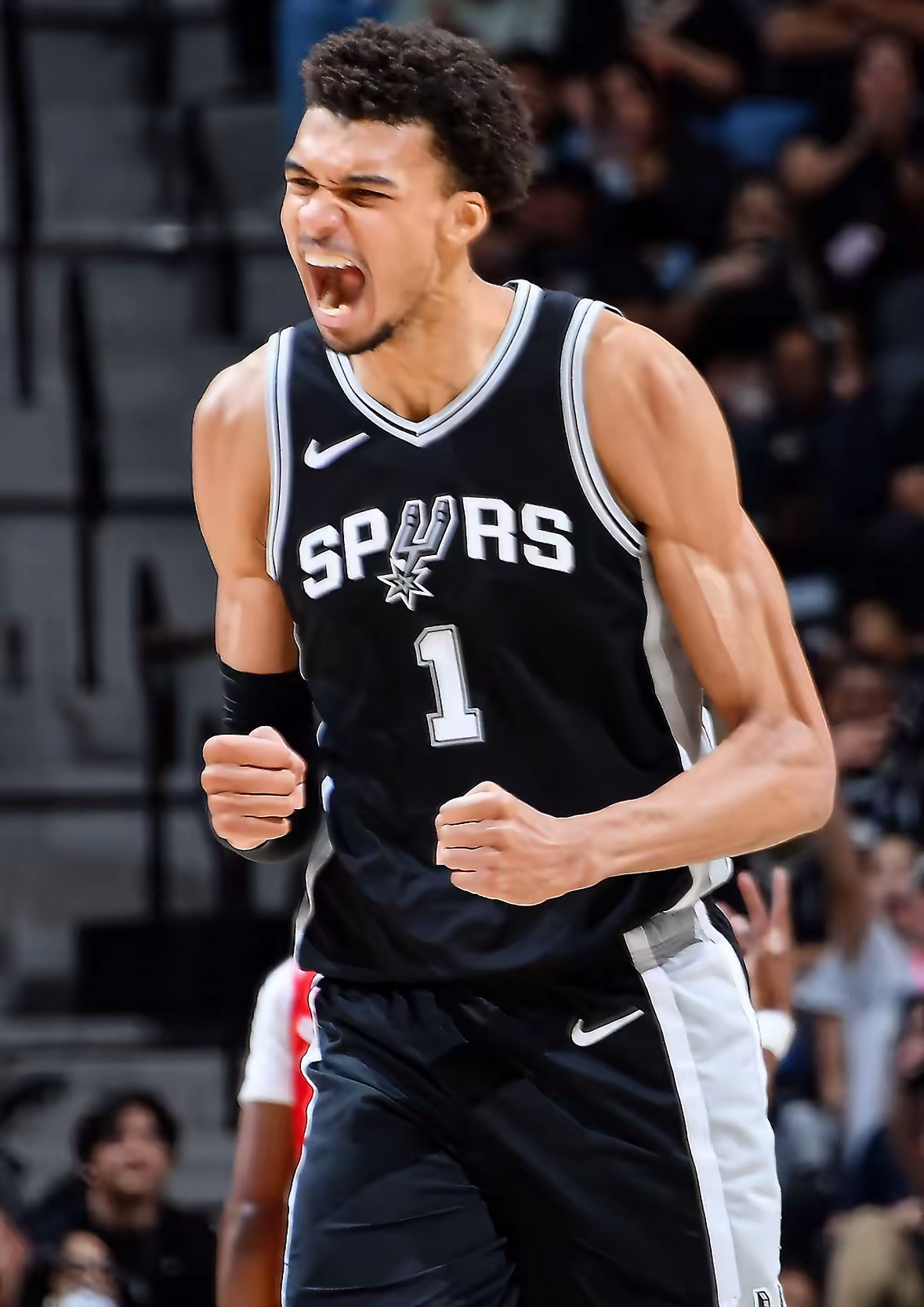文班亚马NBA排名 阿里纳斯前NBA球星阿里纳斯点评文班亚马：现阶段不足以跻身联