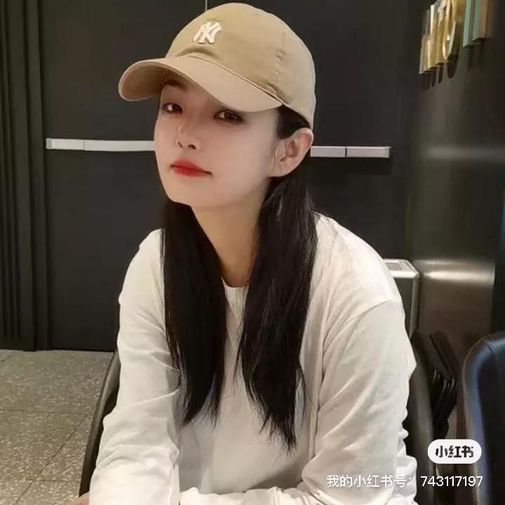 📸 都市时尚风 👜气质出街穿搭 都市雅致穿搭 随性美穿搭 随性气质穿搭 休闲