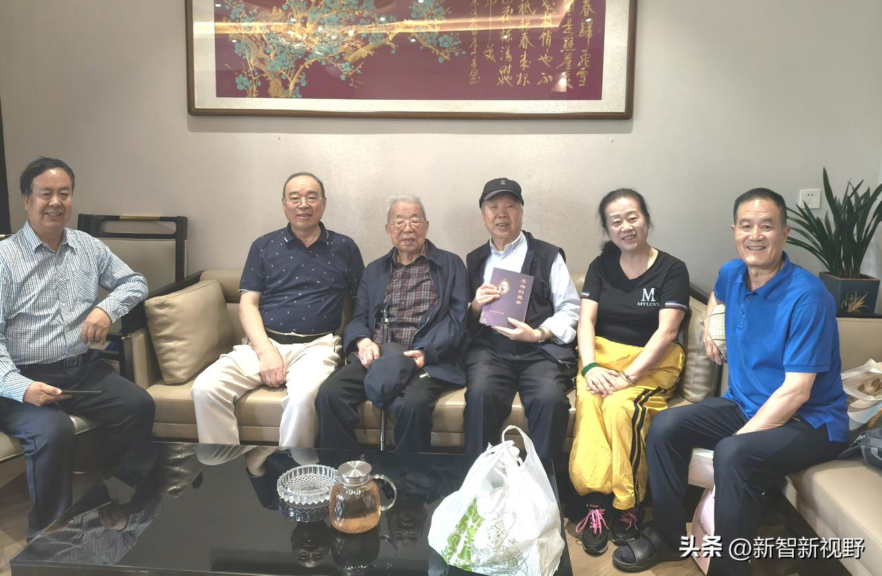 欢聚一堂，共话家常👨‍👩‍👧‍👦🏫📚🏠说说你记忆中的家属大院 你老