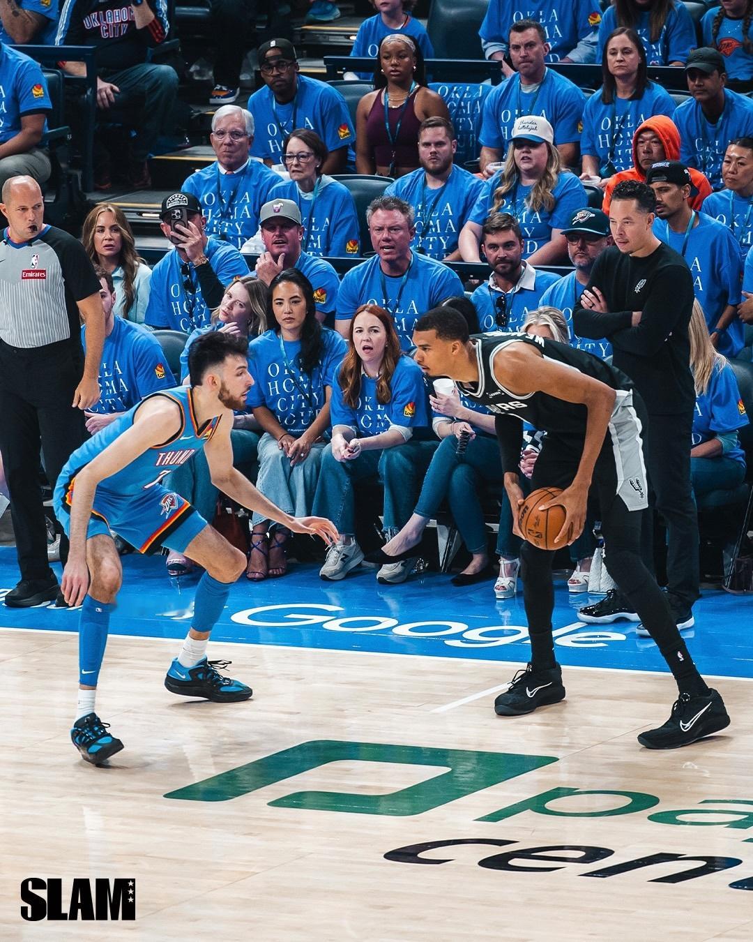 巅峰西决｜Game 1 was absolute cinema.📸:tunde
