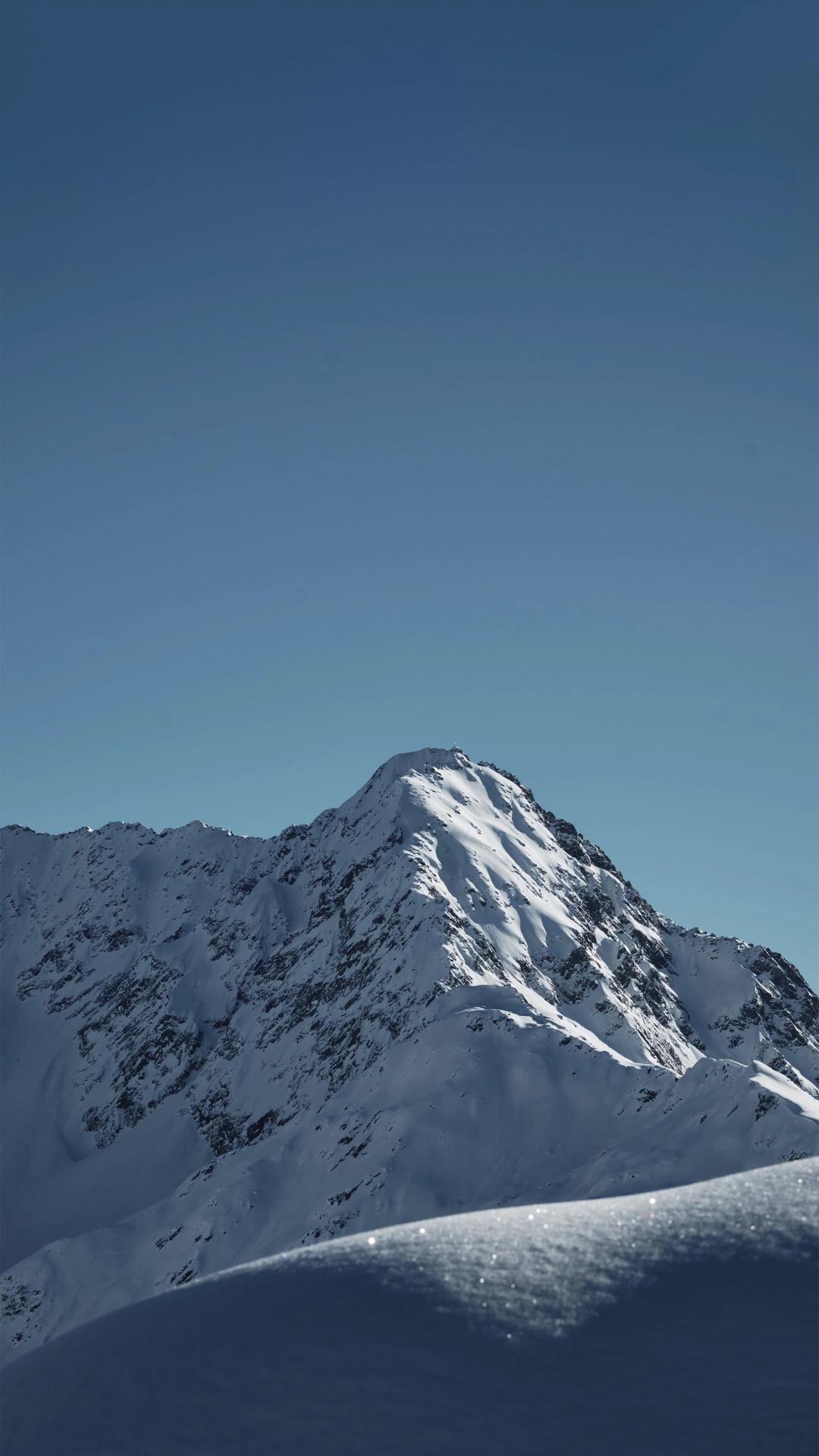 以前旗舰机一年各品牌只有一款，发展到现在，有标准版、大杯、超大杯等，有些品牌甚至