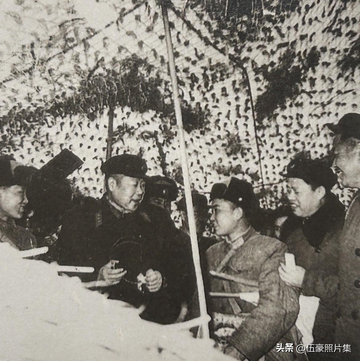 1964年夏，在席卷全军的“大比武”热潮中，沈阳军区司令员陈锡联上将深入位于营城