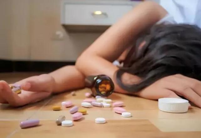 2022年湖北一医院，17岁女孩被确诊为脑死亡，她的父母万般悲痛，决定将女儿的器