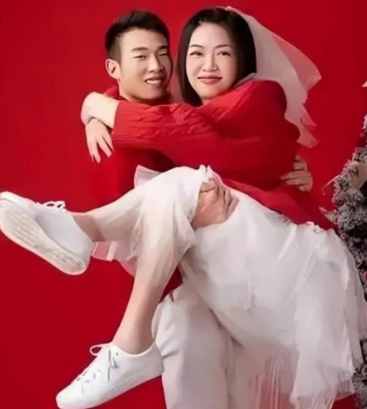 2016年，湖北女子意外受伤瘫痪，丈夫顶不住压力跟她离婚。没想到离婚才一年，女人
