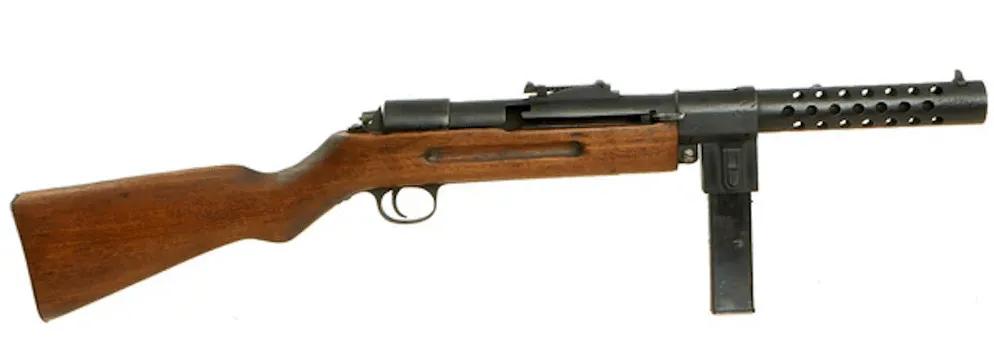 在瑞士SIG MP.20的基础上，青岛工厂于1927年开始生产PP，并被称为“青