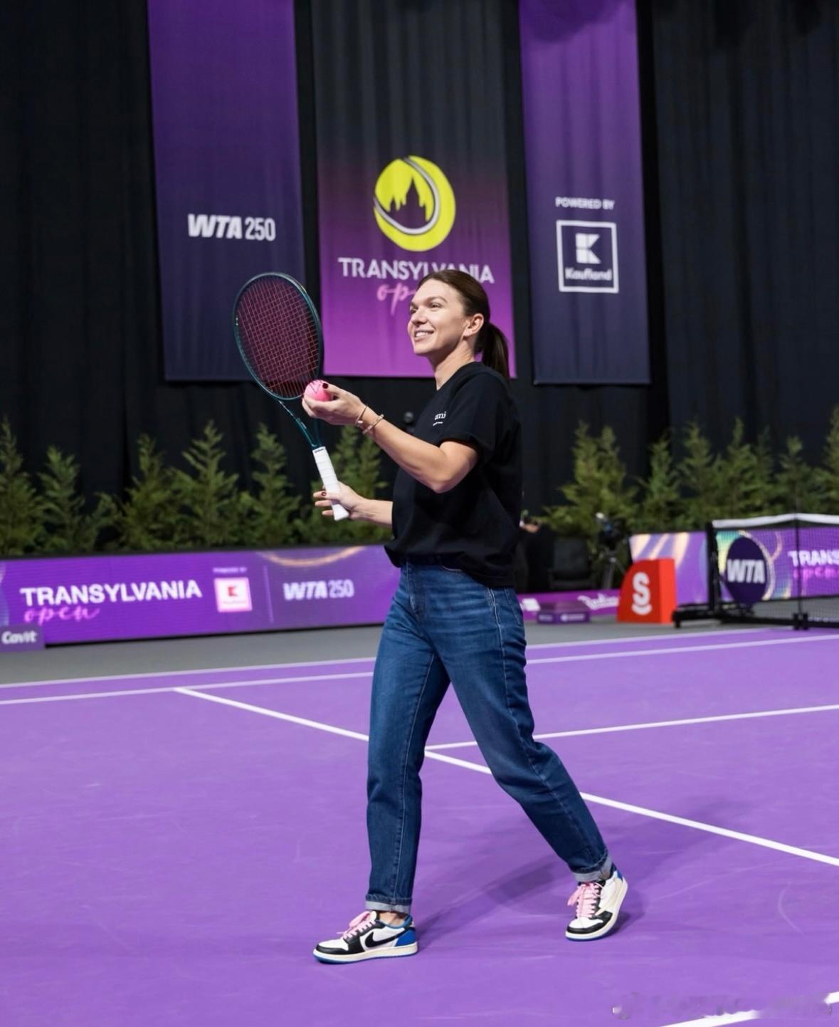 哈勒普退役一周年！今天发帖纪念自己这一年的经历以及重返克卢日纳波卡站的感受“我非