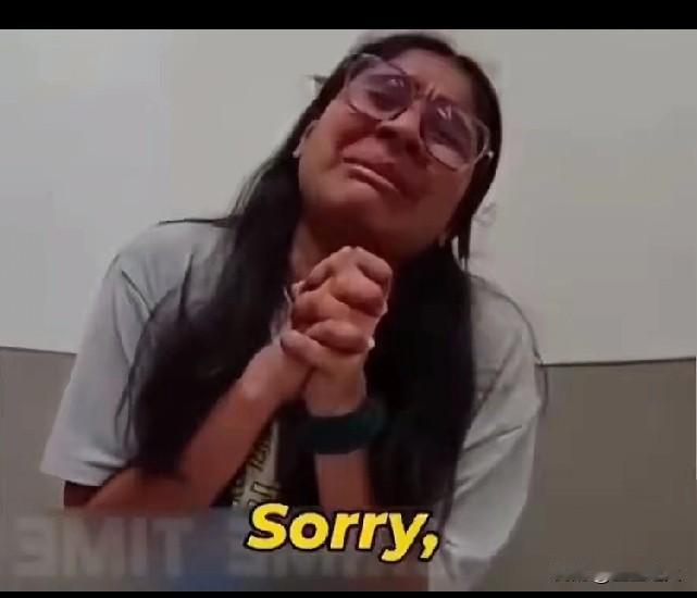 最近印度人在互联网上可出名了，
不仅在中国，全世界都知道了，
不是因为长的帅，也