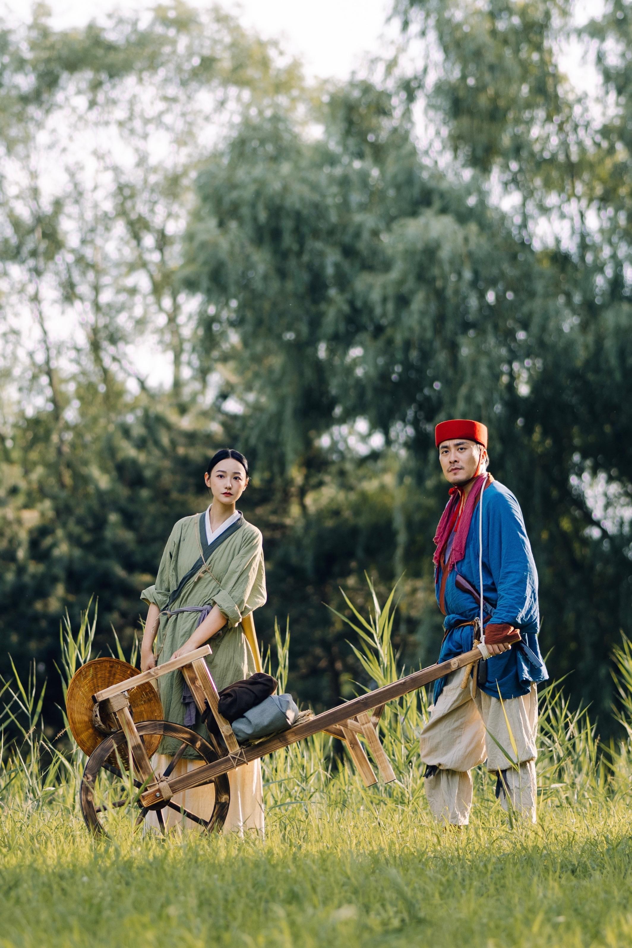 东汉·鹿车共挽｜烟火寻常，守岁月静好。✨独轮车是中国古代常见的一种轻便...