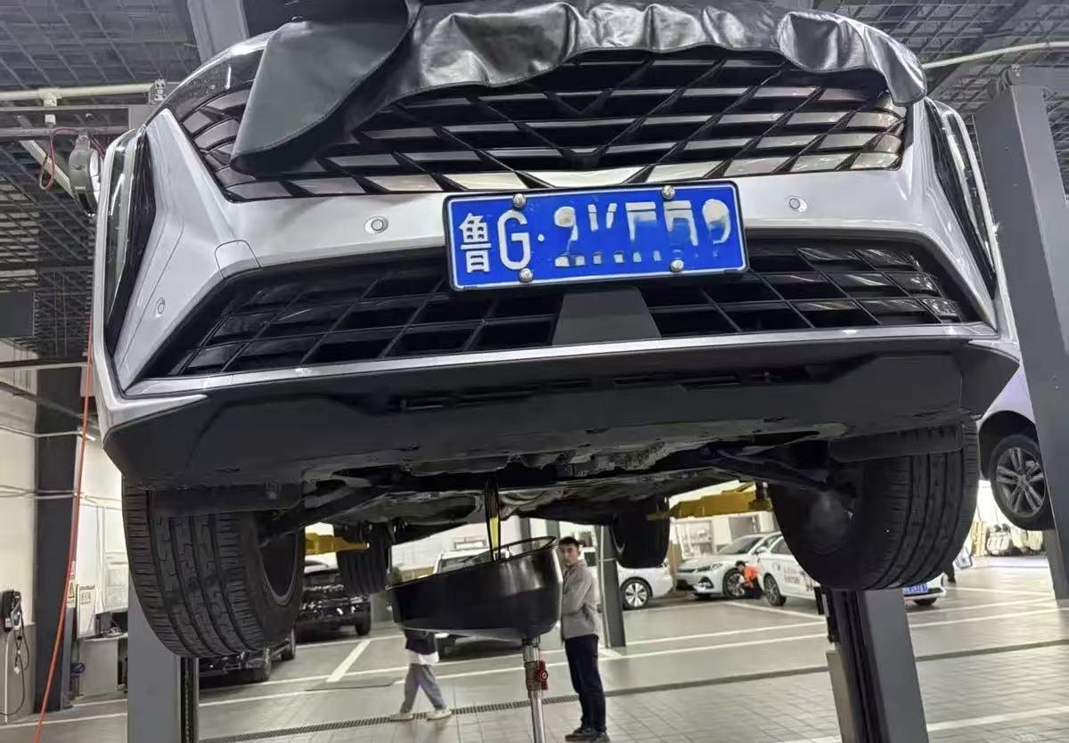 我是在2023年的7月份提的博越L，这款车现在已经开了有5万公里了，除了第一次的