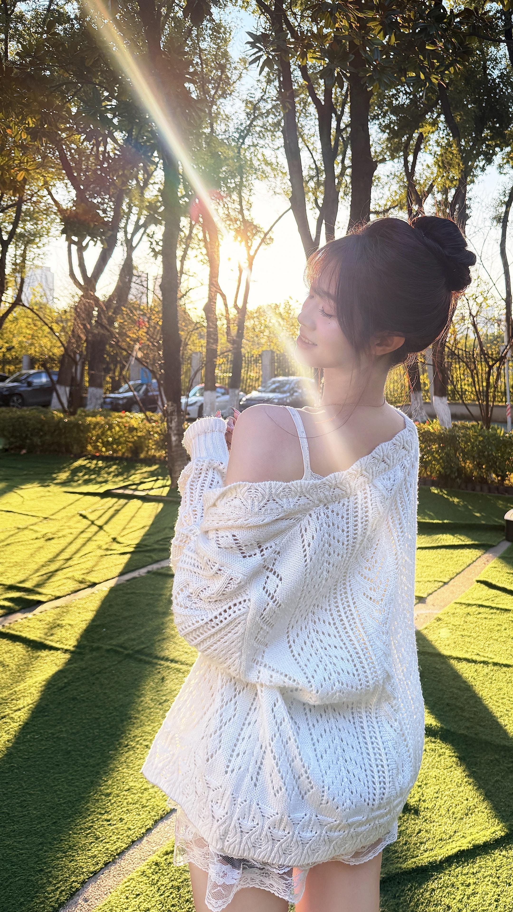 阳光明媚 我也明媚