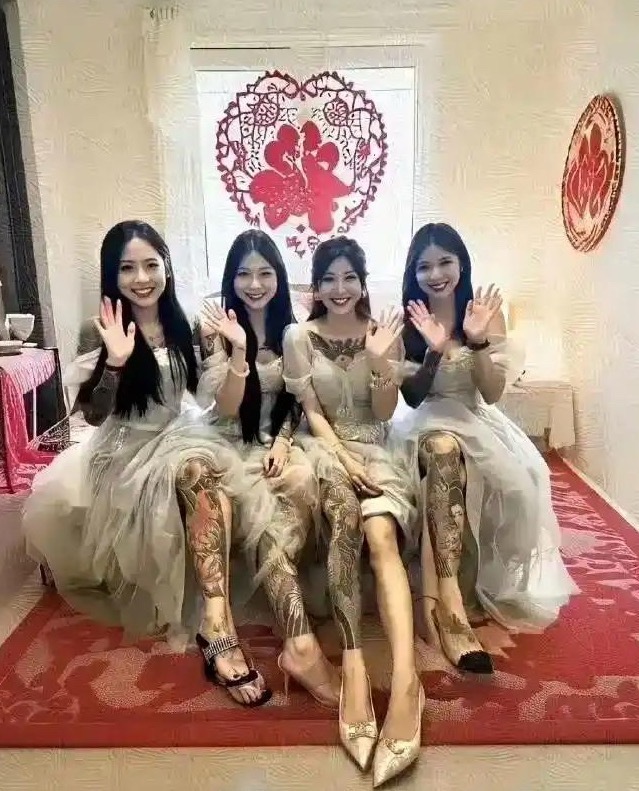 究竟什么样的新娘才能镇住这四个伴娘 ​​​