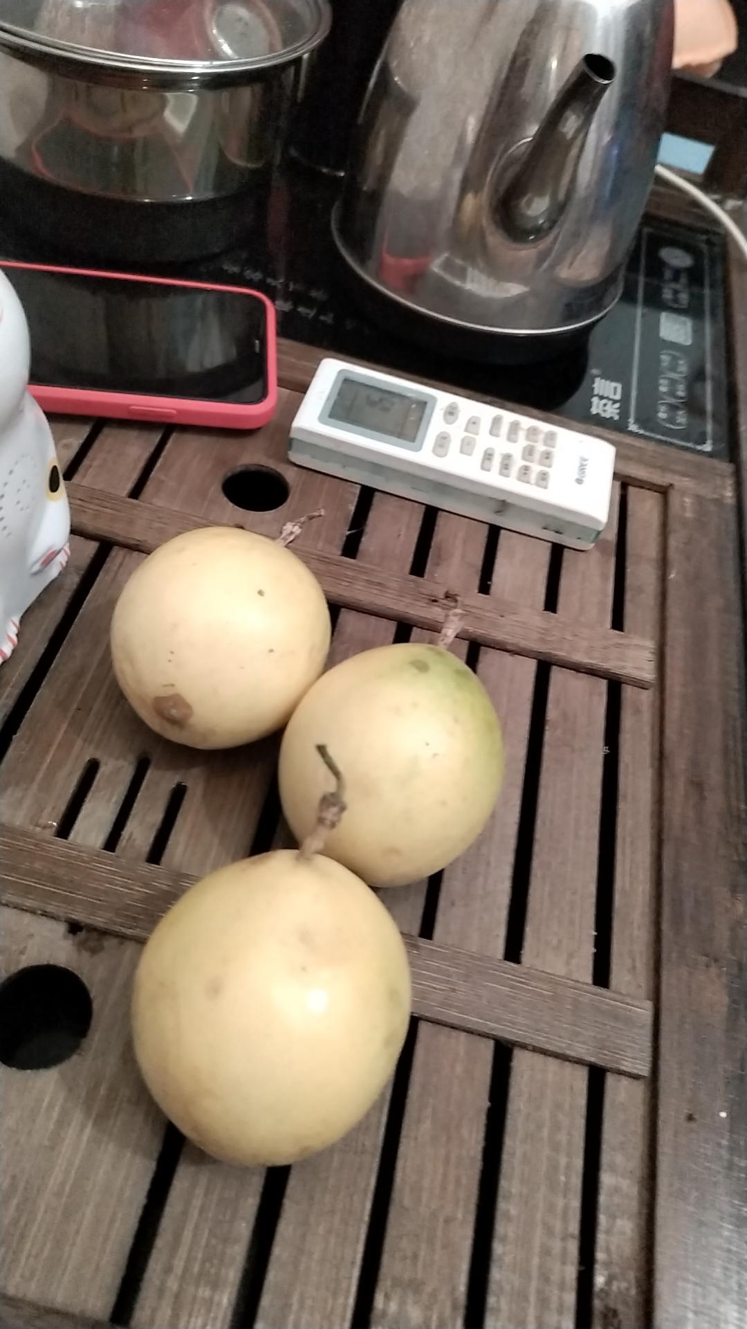 没钱的时候，千万别只顾着焦虑发愁，很多人都搞错了思考的方向。
 
大部分人身处低