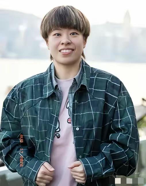有句话我一直不敢说，
这次国乒女单最大功臣应该是王艺迪。
​这话说出来可能有人不